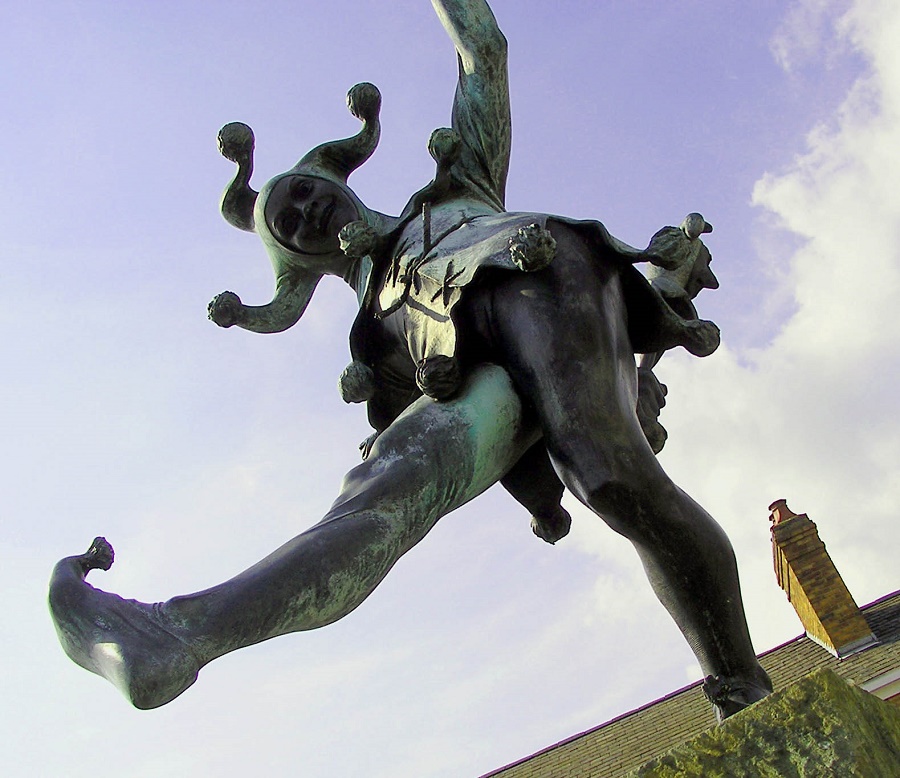 a statue of a court jester
